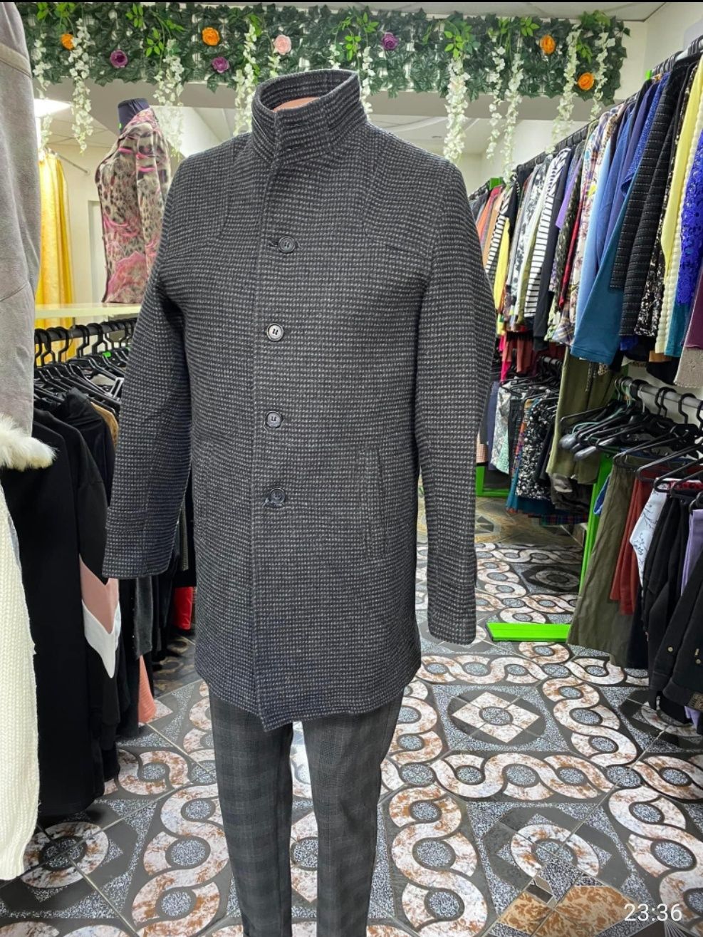 Lot Saci Haine Second Hand categ Cremă-Extra (aprox. 400 buc)