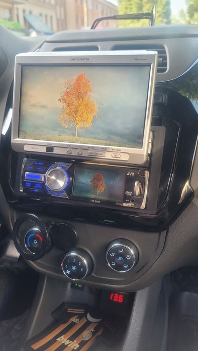 Pioneer carrozeria monitor Jvc magnitola