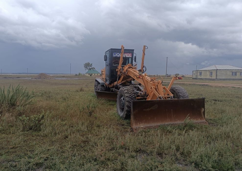 Продам автогрейдер