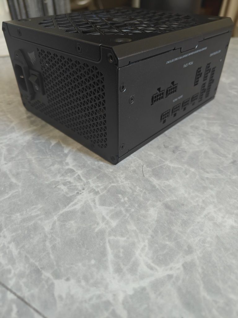 Блок питание Corsair Rm750X Shift