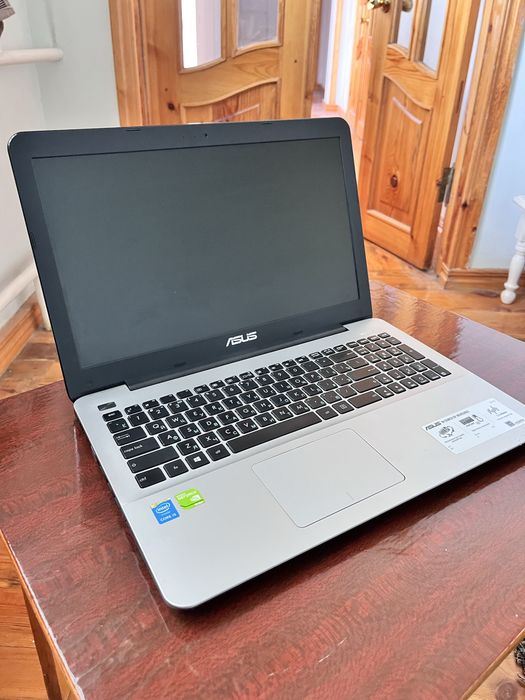Asus X555LD sotiladi