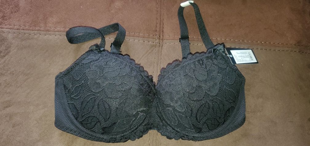 Victoria's Secret,Triumph, Simone Perele, CHANGE