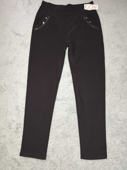 Pantaloni dama noi