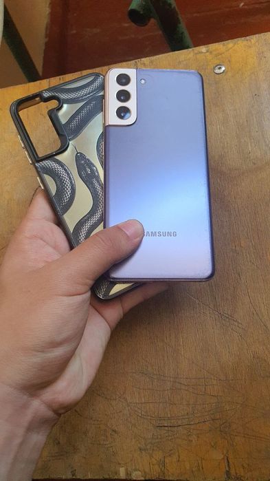 S21 5G satiladi 8+8/256