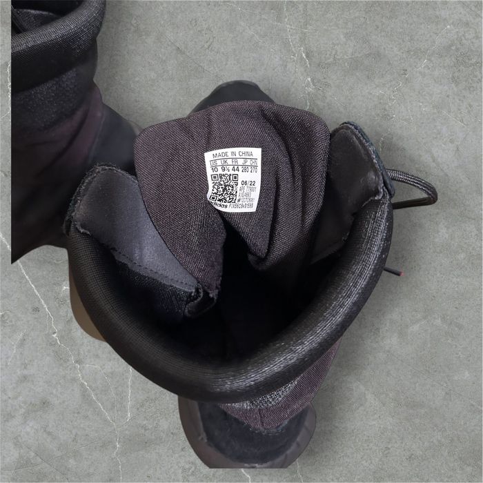 Yeezy 500 high utility black