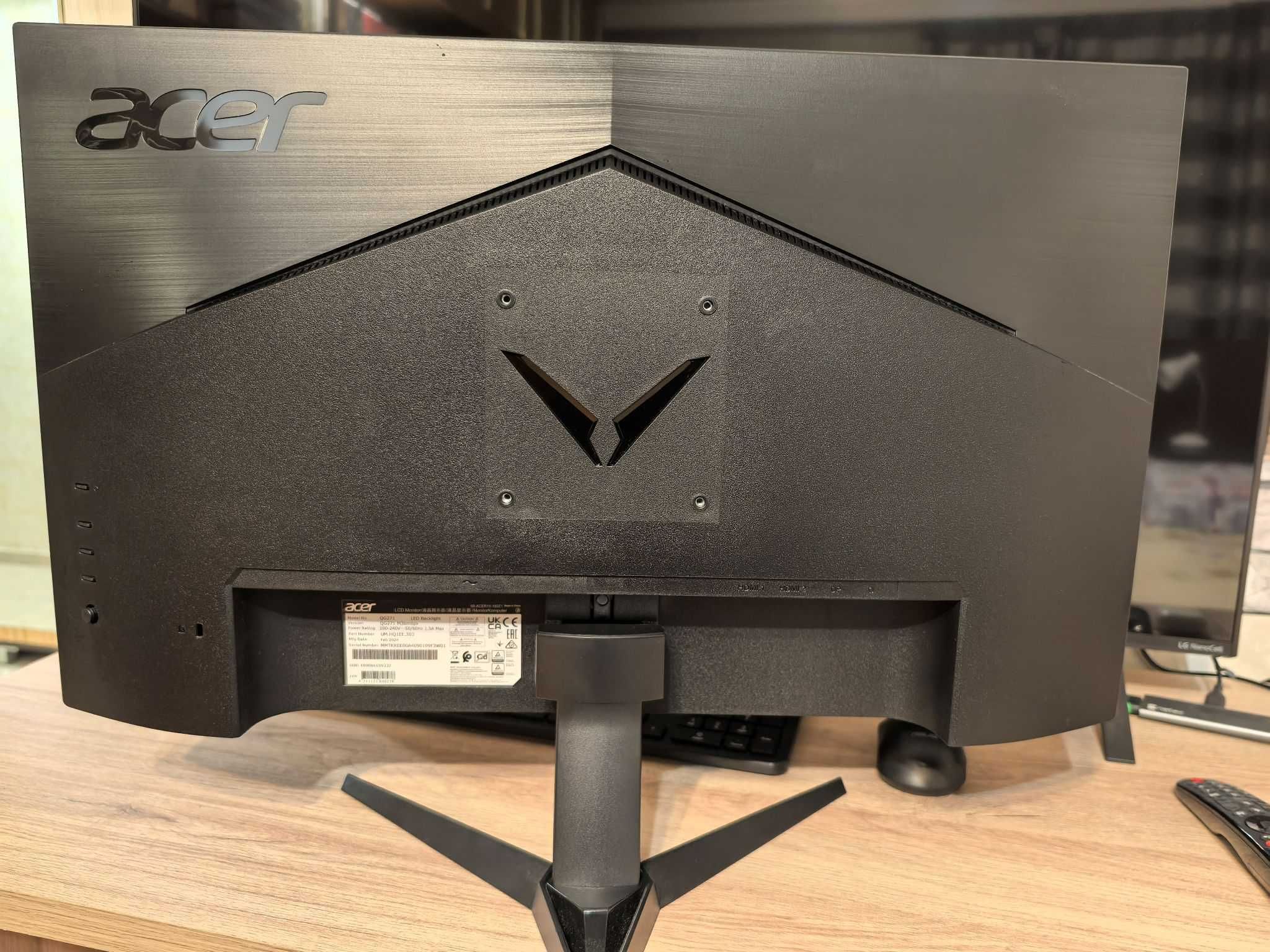 Продавам Гейминг монитор Acer - Nitro QG271 27" + 23 м. гаранция