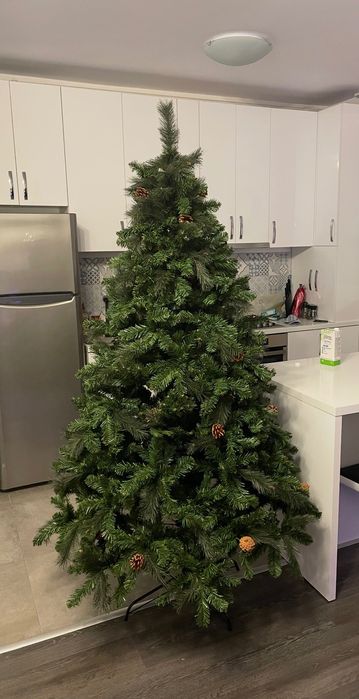 Brad de Crăciun artificial