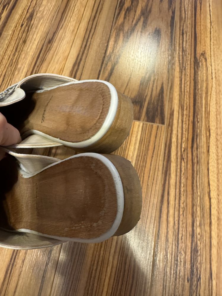 Papuci piele tip GUCCI,cu perle.