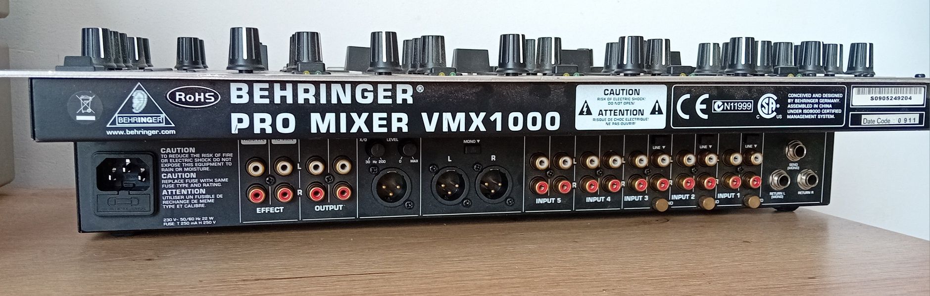Mixer profesional dj Behringer Pro VMX 1000