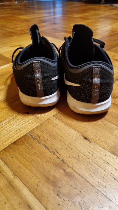 Маратонки Nike унисекс