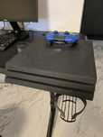 PS4 Pro 1TB Ca Nou!