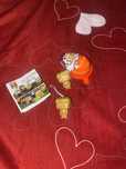 Harry potter gold kinder joy