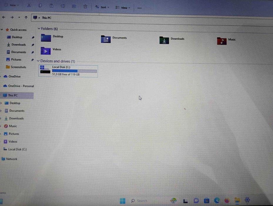 Laptop Lenovo Medion Akoya P7402, i3 gen7, RAM 8GB, SSD 120, 18 inch