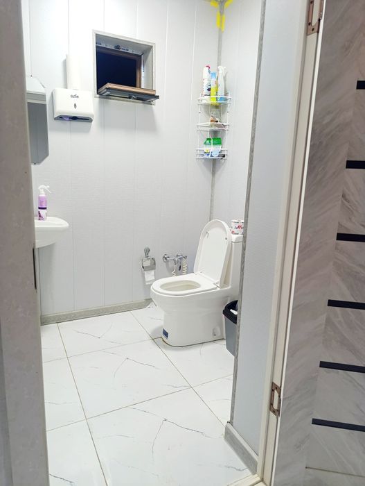 Продаю нежилое помещение в Чирчике, есть арендатор