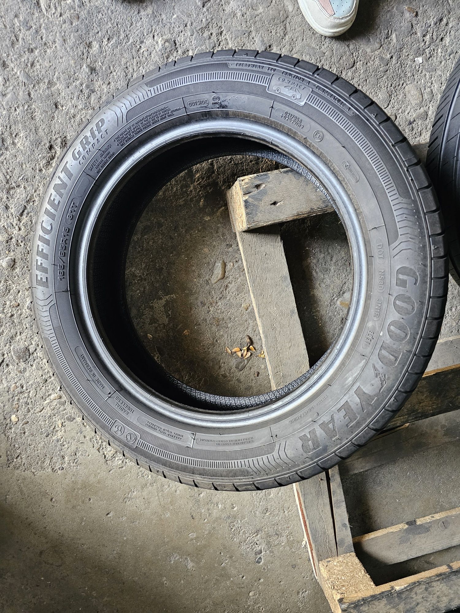 2 anvelope vara 165 65 15 Goodyear 2021