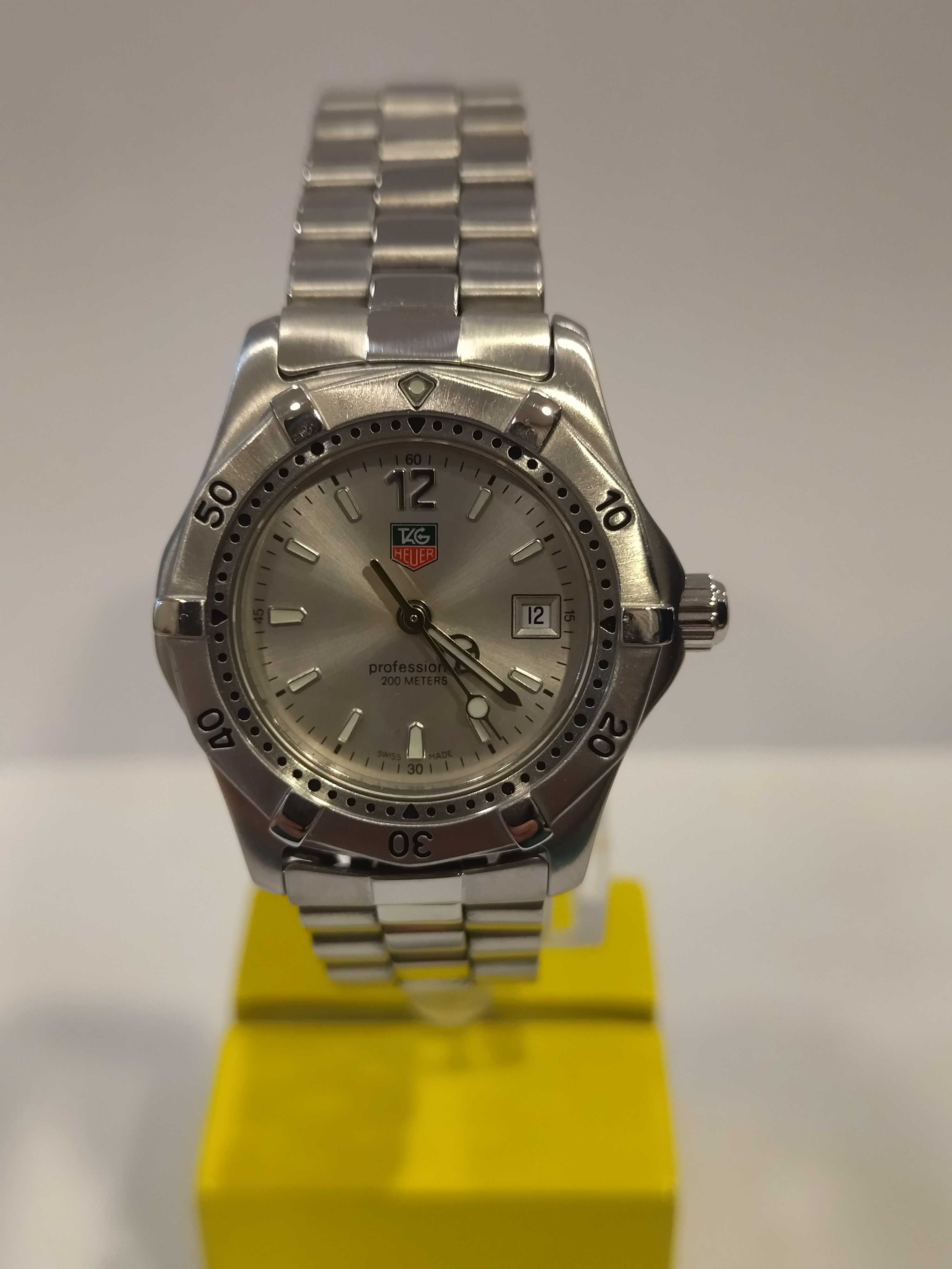 Tag Heuer - Professional - 200 m.