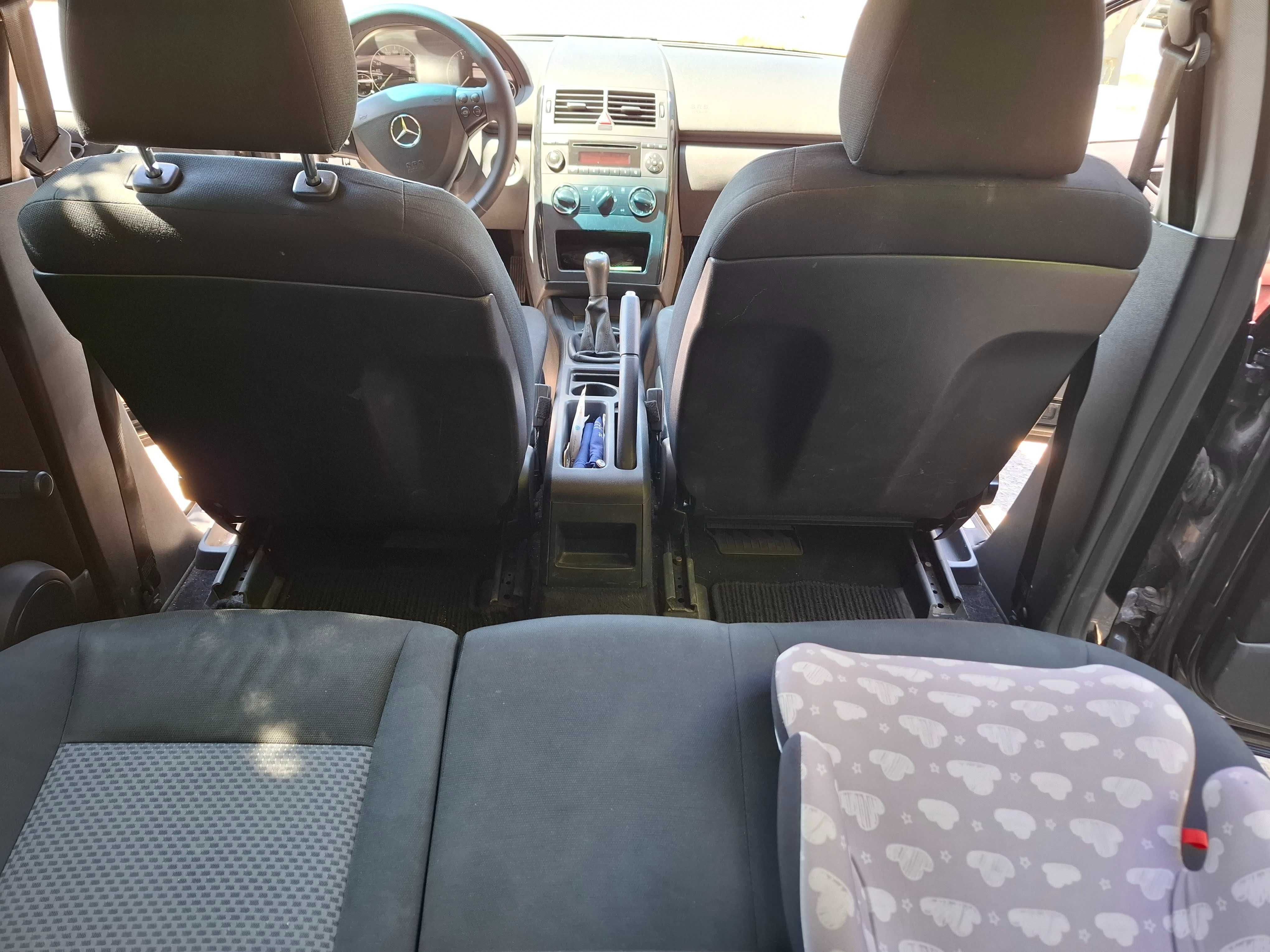 Продавам Mercedes-Benz A 180