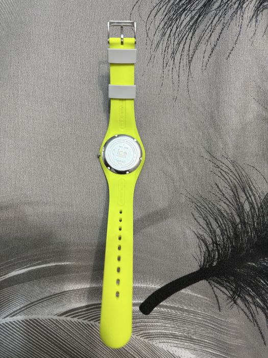 Vand ceas ca nou ice