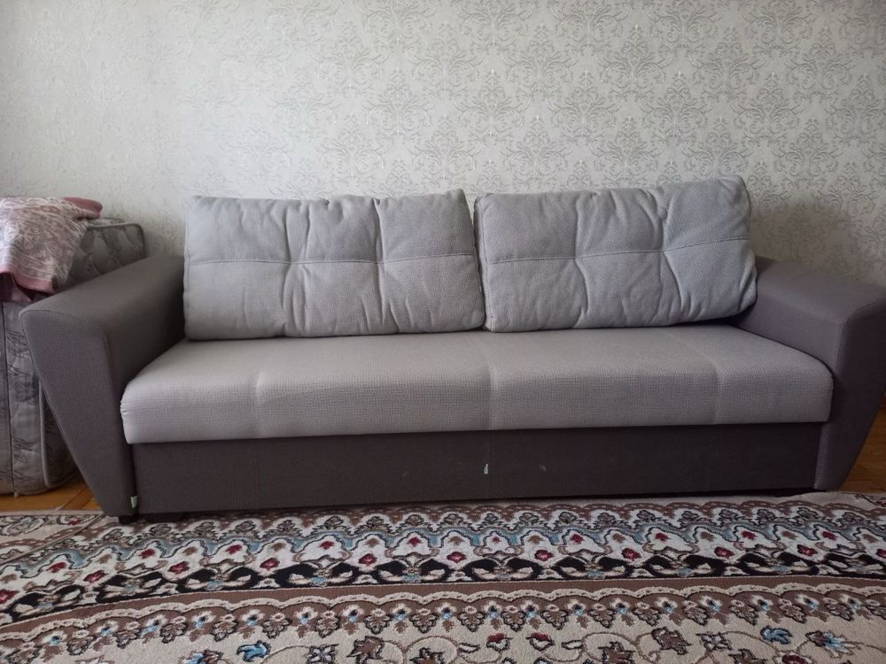 Диван двугспальный