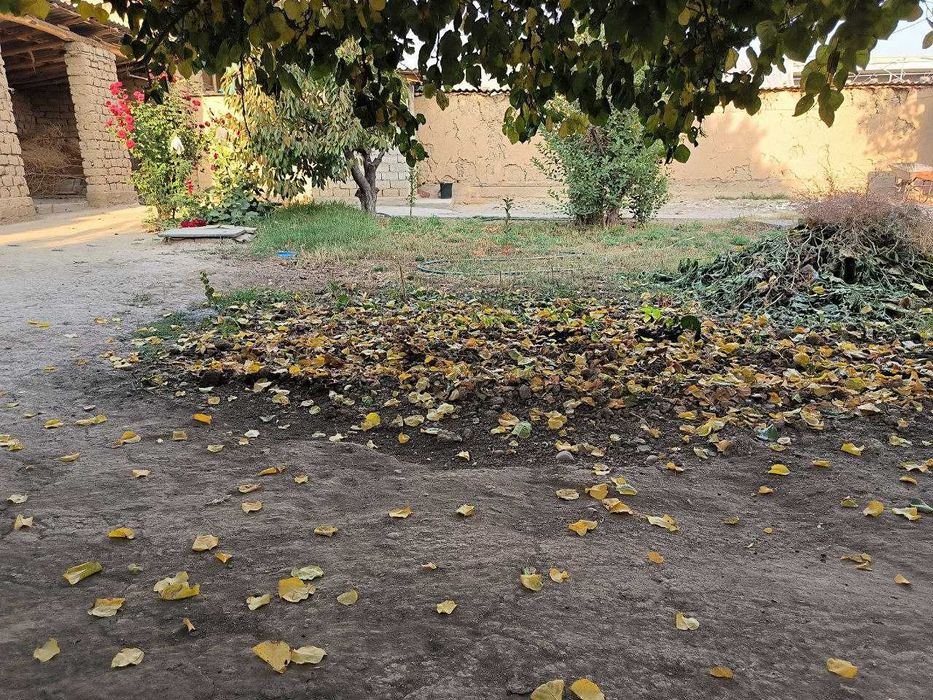 Продается участок 2,36 сотки (236 м2) на Бурата, Кибрай. 1 линия.