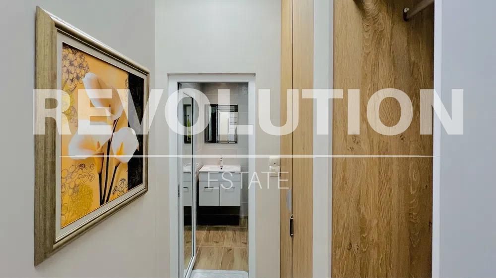 Дава се под наем Двустаен апартамент в Варна, Център - 63 кв.м за 700 € - Снимка #6