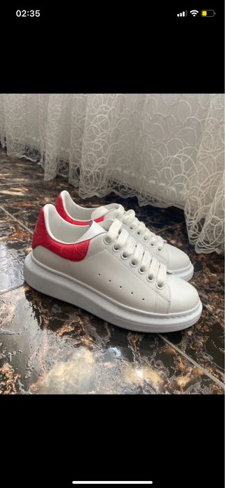 Alexander McQueen sneakers – stare impecabilă, mărimea 36