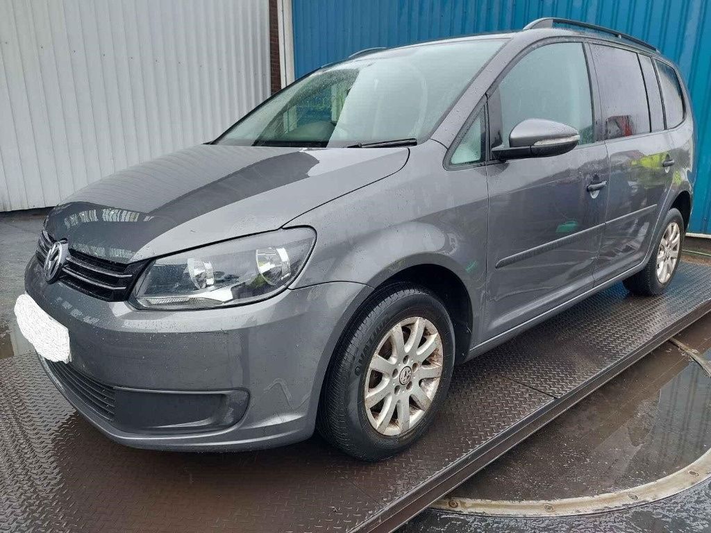 Pompa injectie Volkswagen Touran 2010 VAN 1.6 TDI
