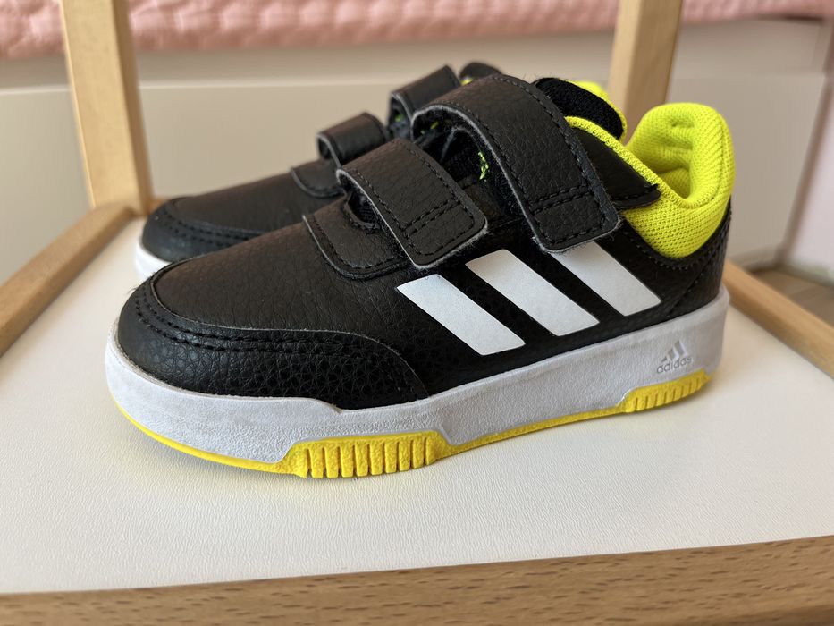 Маратонки обувки adidas