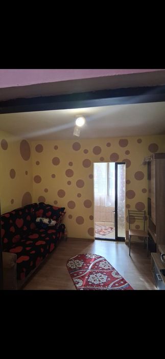 Vand garsoniere la parter