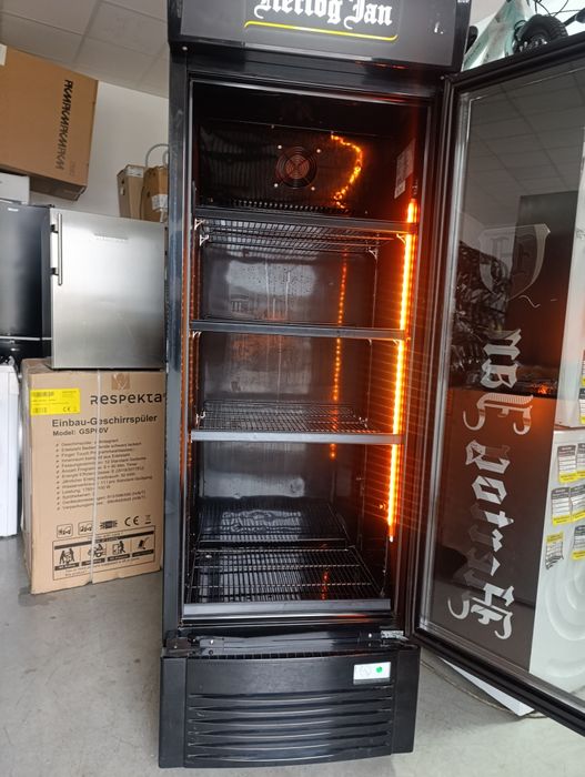 Хладилна витрина  Exquisit ELDC300 3XLB