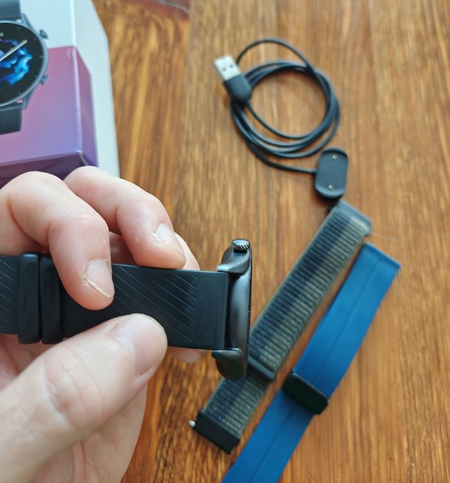 Смарт часовник Amazfit GTR 3