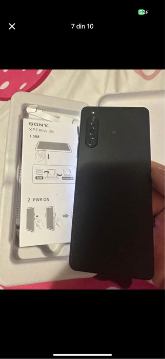 De vanzare doua telefoane noi  xperia 10 V ,si Huawei pura 70 pro