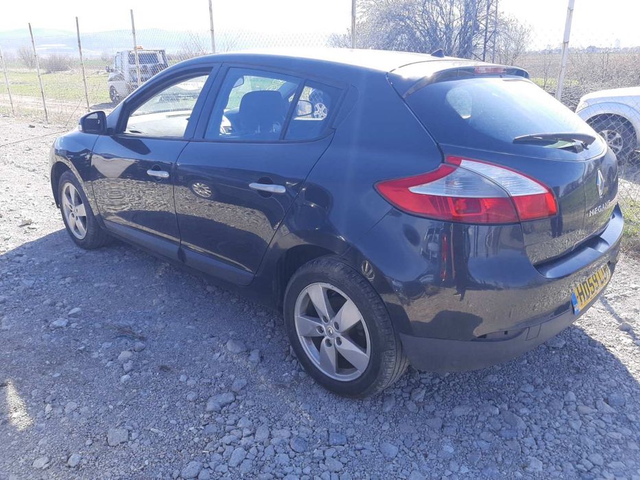 За Части Renaul Megane 1.5 dci 2010 г