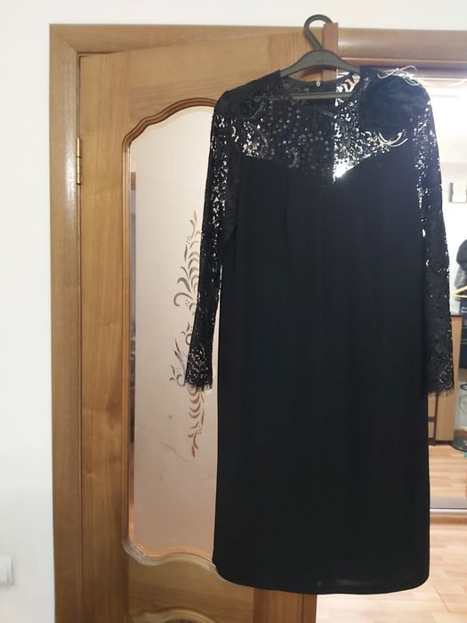 Нарядное платье из трикотажа на подкладе