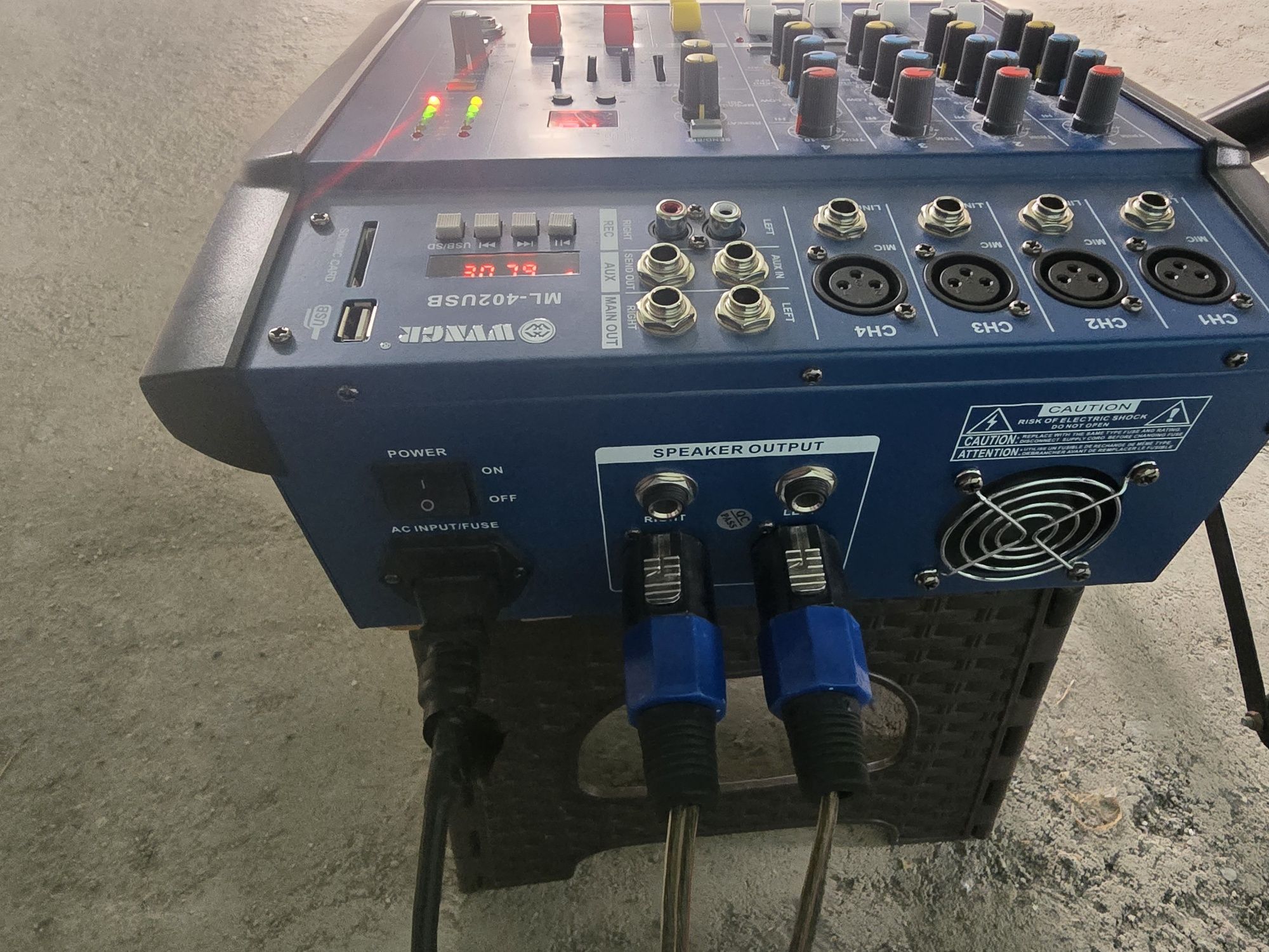 De vânzare boxe + Mizer amplificat