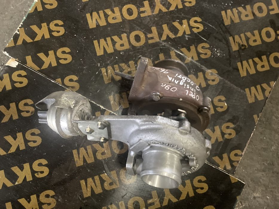 Opel insignia 2009 година 2.0 cdti 160 кс Турбо