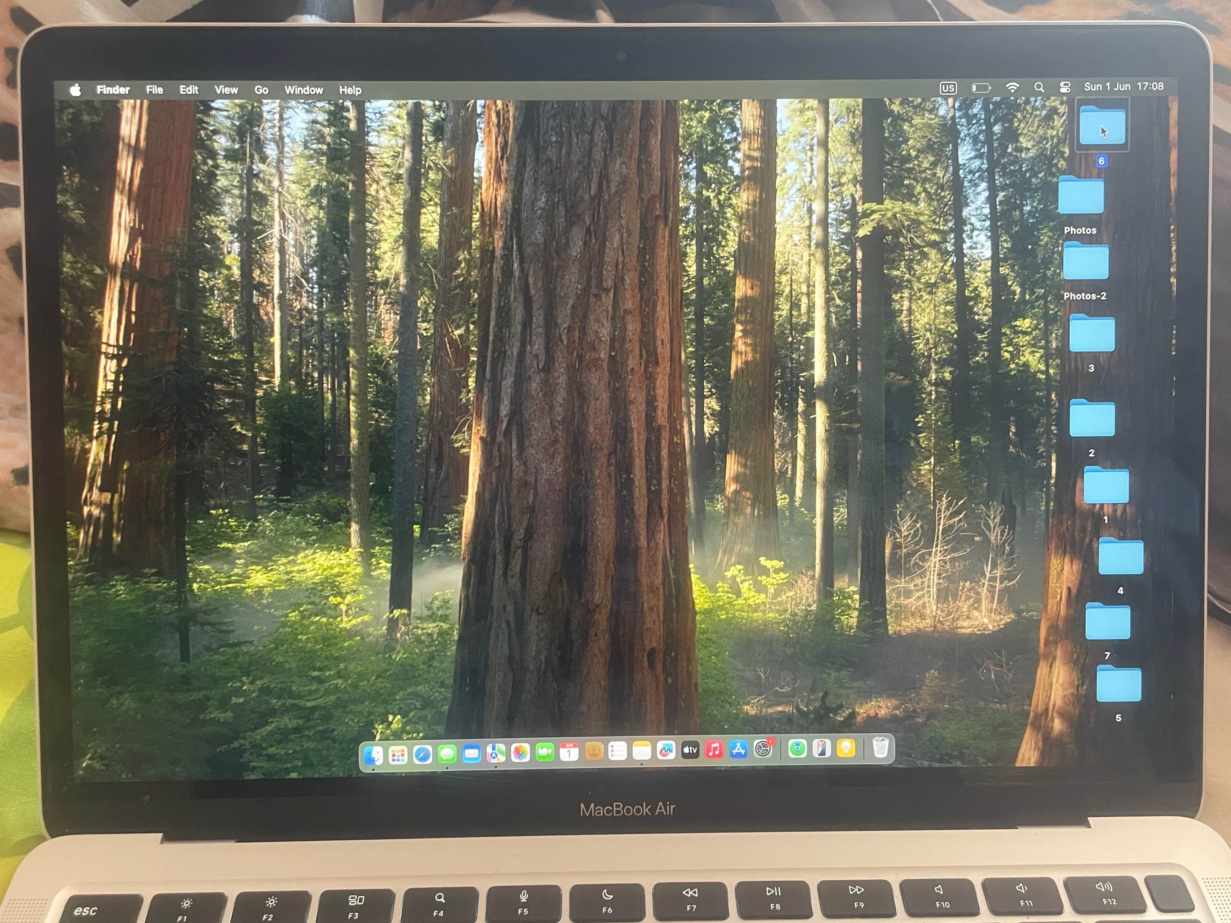 MacBook Air 13-inch with Apple M1 chip