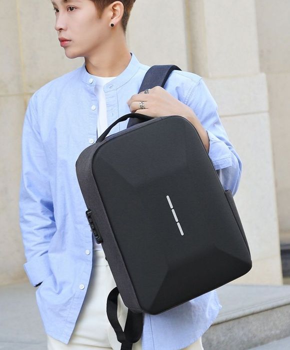 мужской рюкзак для ноутбука с твердым корпусом водонепроницаемый,