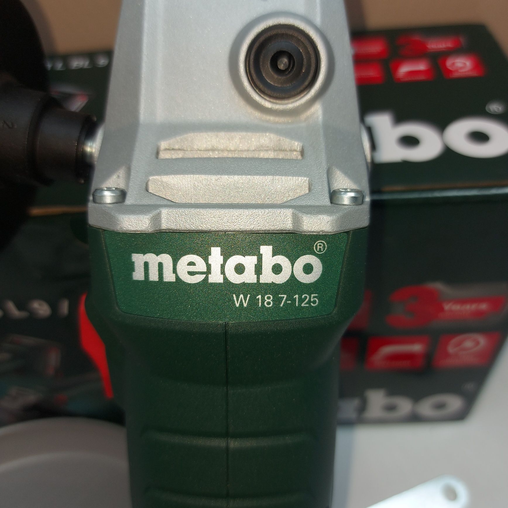 Акумулаторен ъглошлайф Metabo W18 7-125