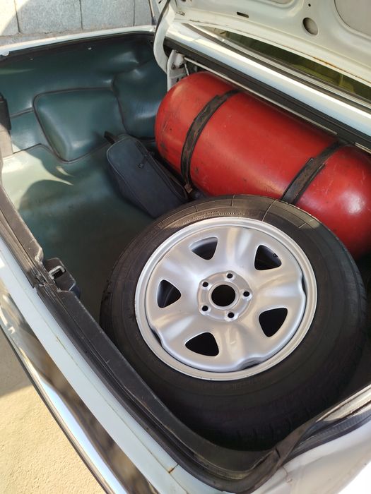 VOLga GAZ 31105 sotiladi