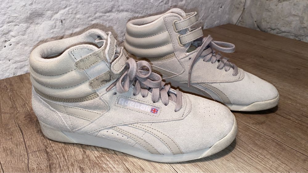 Reebok Classic Hi “38”
