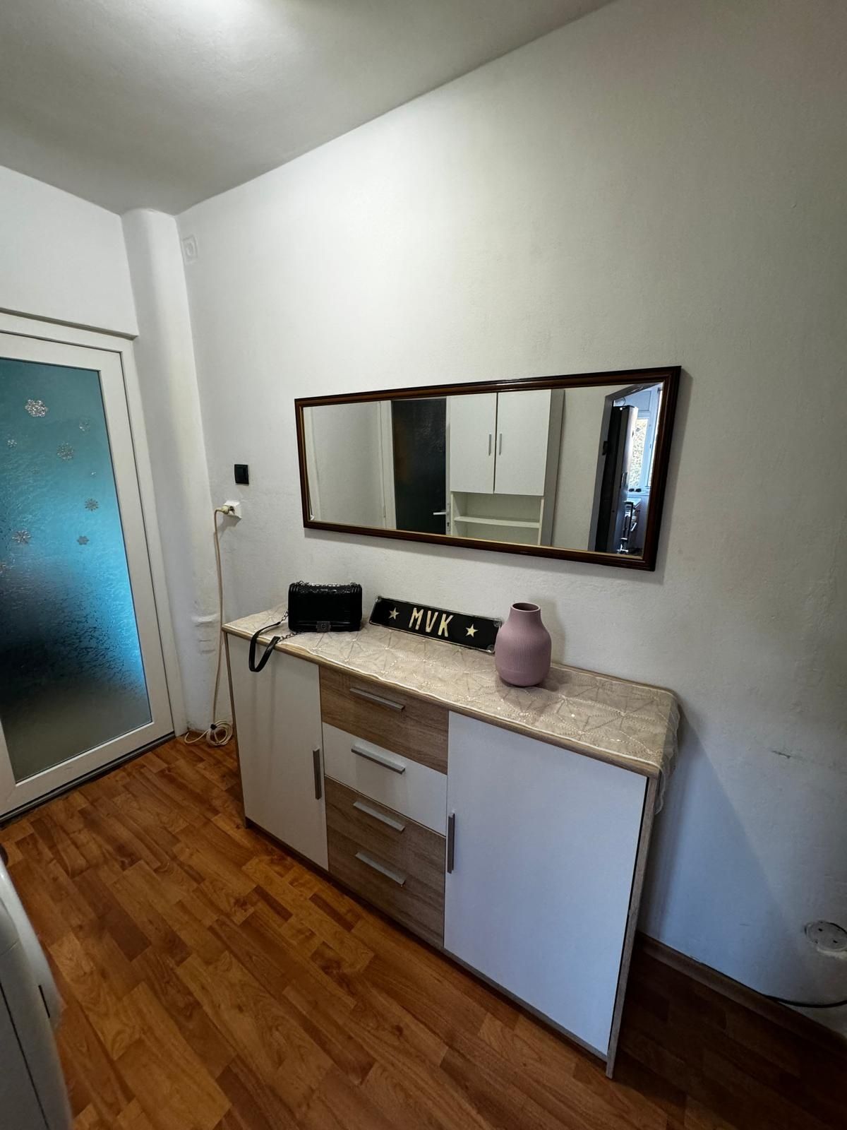 Vând apartament Lugoj
