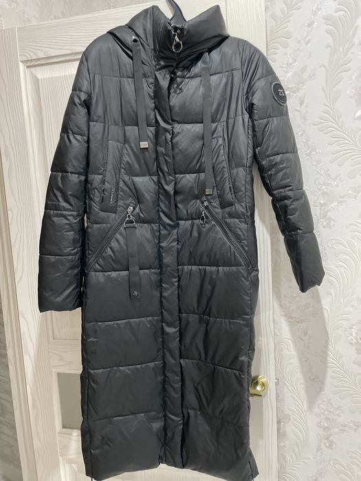 Продам женскую зимний куртку размер 44-46