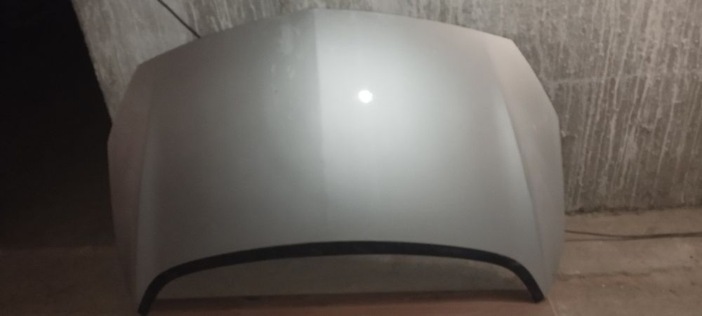 Capota gri Astra j sport tourer și balamale.