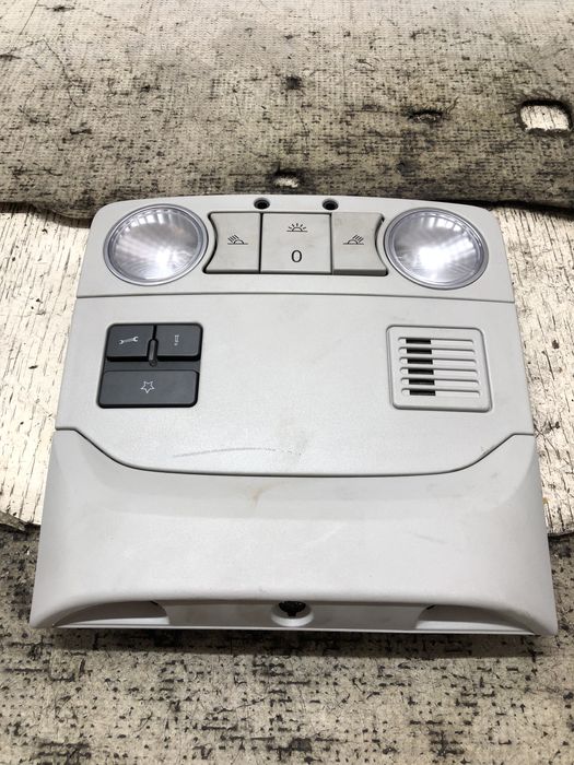 plafoniera volkswagen touran 2.0 motorina 2012