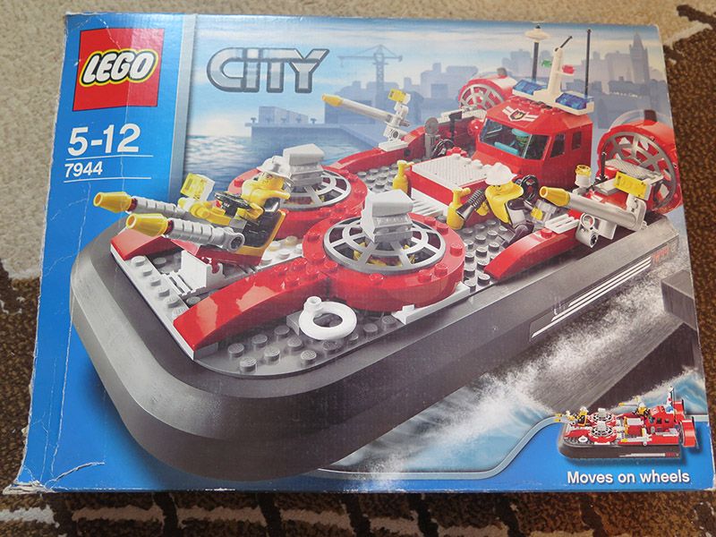 Конструктор LEGO Пожарное транспортное средство на воздушной подушке