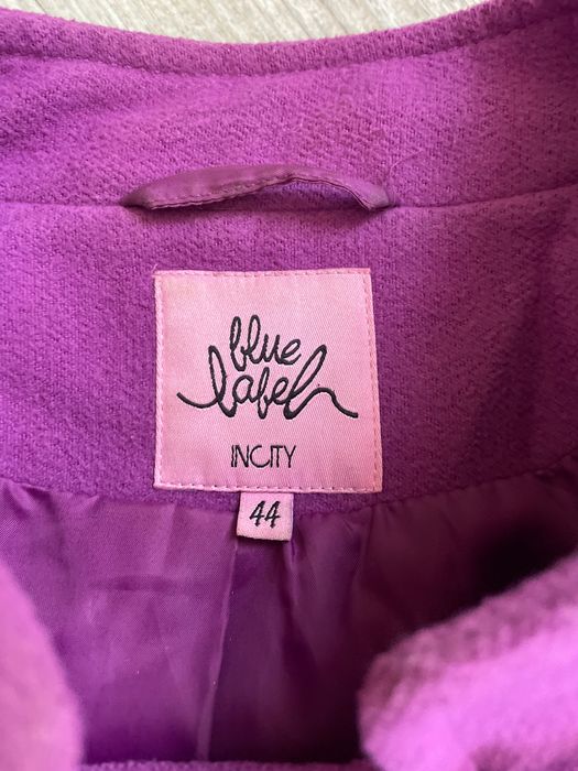 Палто цвета лилаво-фуксия 44 размер