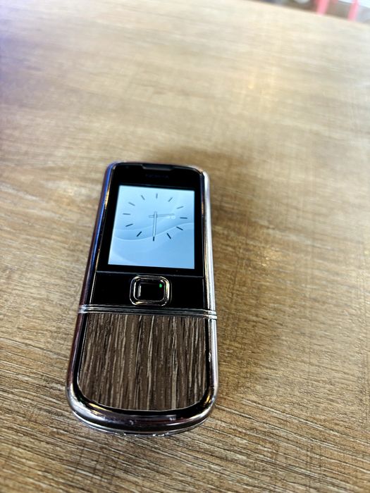 Nokia 8800e-1 zor