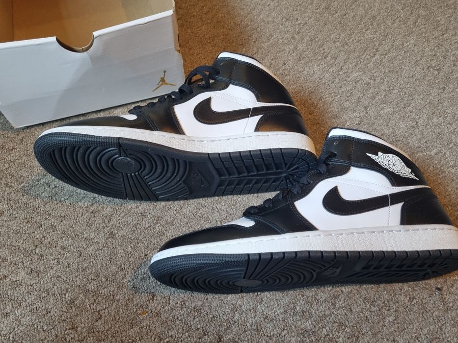 Adidasi Nike Jordan Mid 1 Panda marimea 44 noi