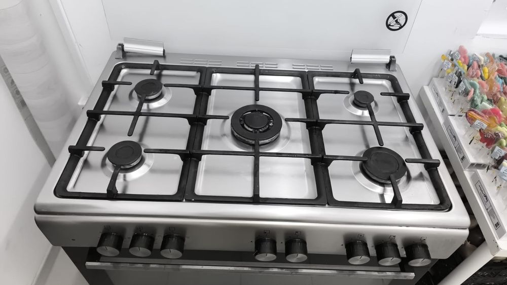 Тестомесм, плита(газовая,электическая)